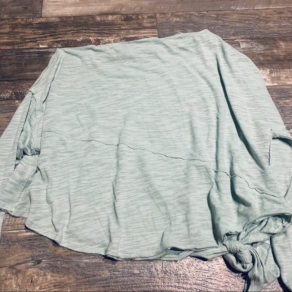 WE THE FREE size large - Picture 6 of 8